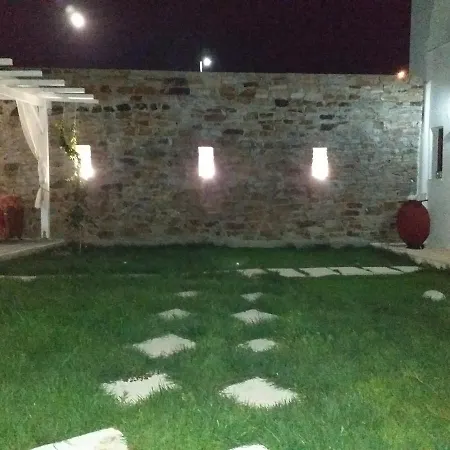 Naxian Vacation With Sea View בית נופש
